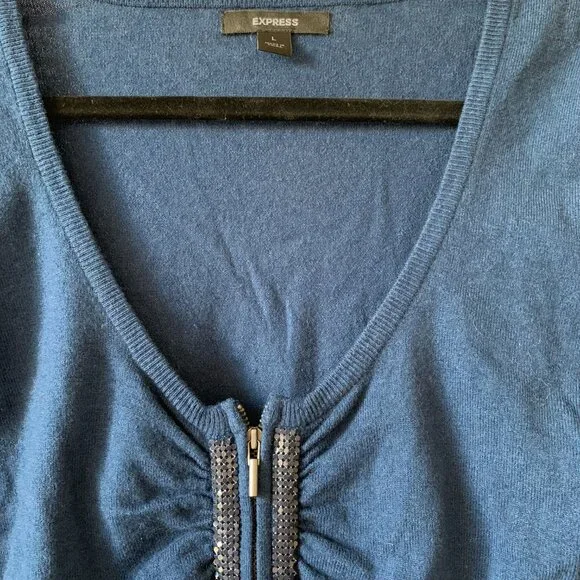 💙 Express Ruched Metallic Cropped Cardigan – Edgy & Chic!  💙 - Picture 3 of 3